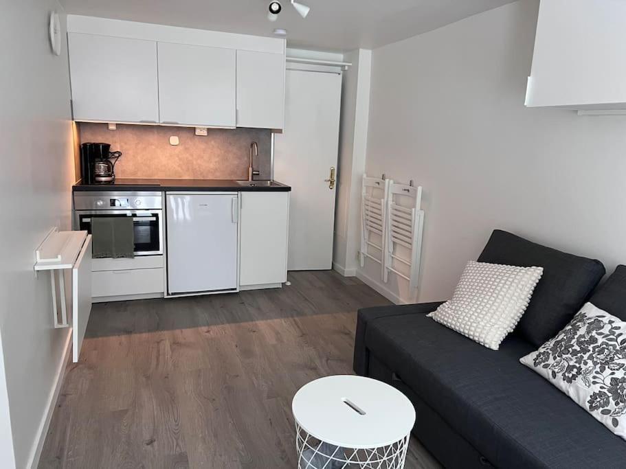 Laegenhet Med Egen Ingang. Apartment Sundsvall Exterior foto